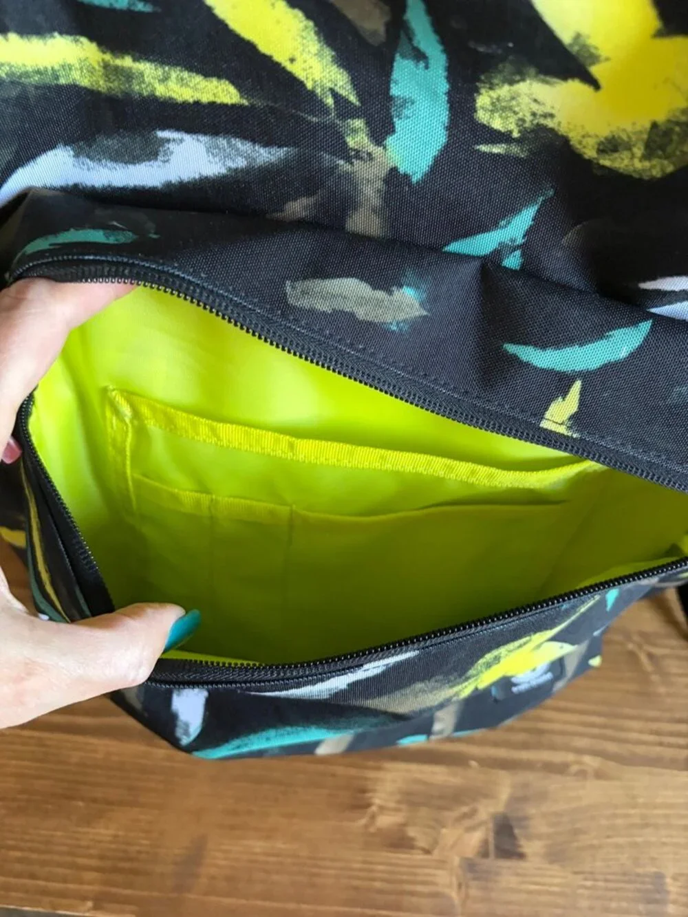 Pre-Owned Volcom Backpack Multi color: Black, Yellow, Teal, Tan, and White